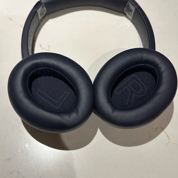 Noise cancelling headphones - Picture 3 of 7